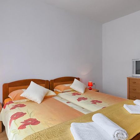 Apartman D&D, Dvorine 63 Banjole Extérieur photo