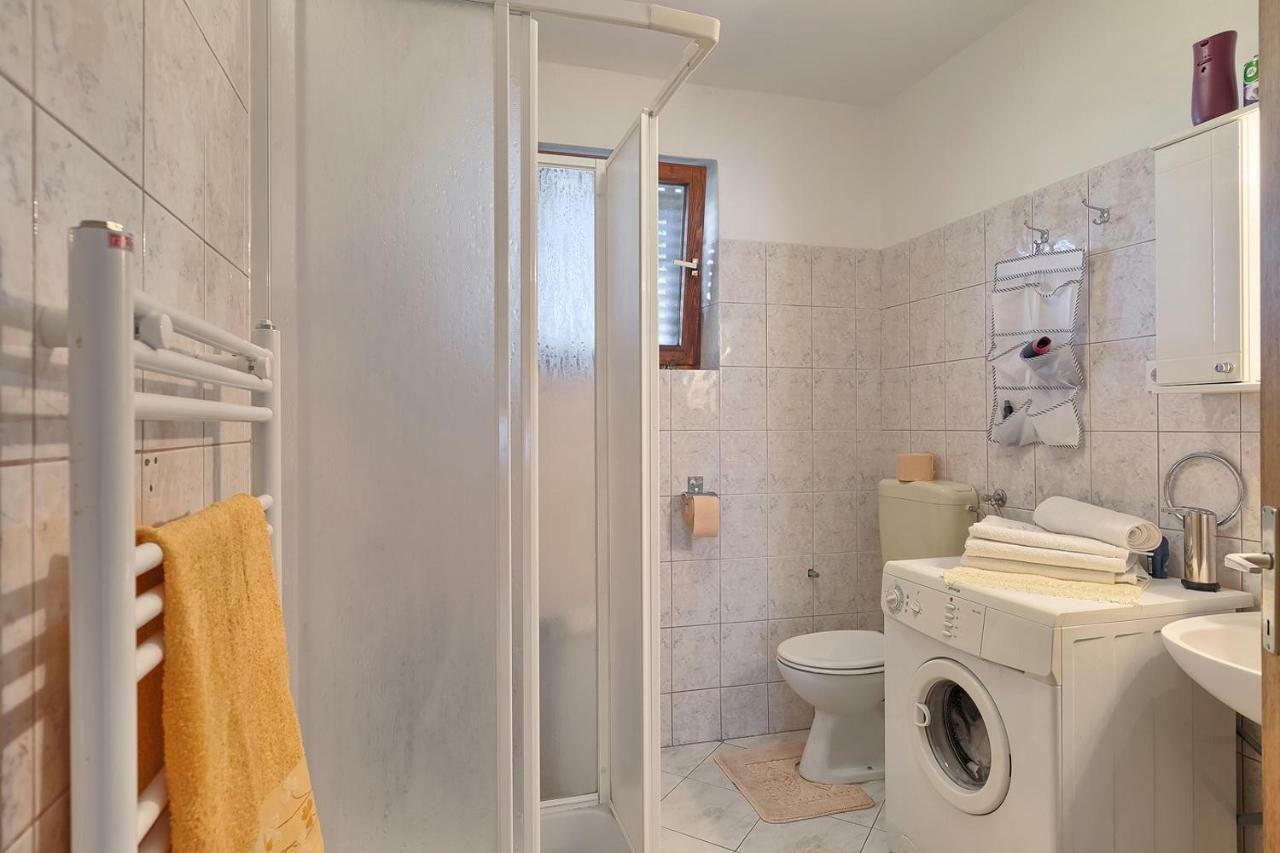 Apartman D&D, Dvorine 63 Banjole Extérieur photo