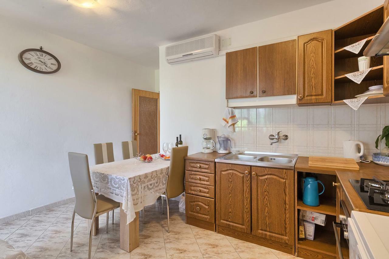 Apartman D&D, Dvorine 63 Banjole Extérieur photo